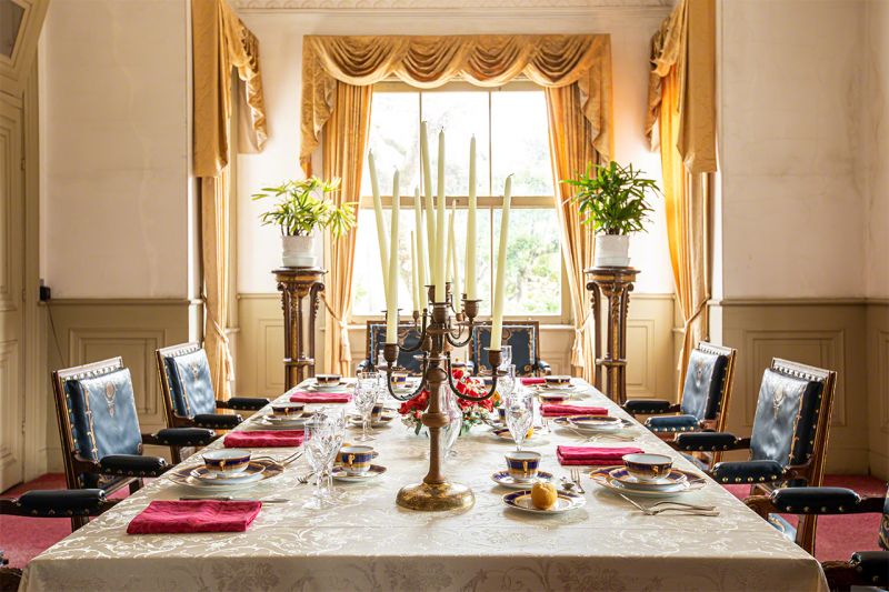 phòng ăn bên trong biệt thự Saigo Tsugumichi phòng ăn bên trong biệt thự Saigo Tsugumichi